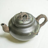 Song Bao Chun (松抱春) Yixing Teapot – 130ml