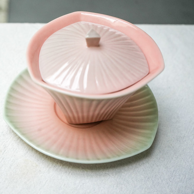 ‘Triangle Shell' Mint Strawberry Ceramic Gaiwan 150ml  Teaware- Cha Moods