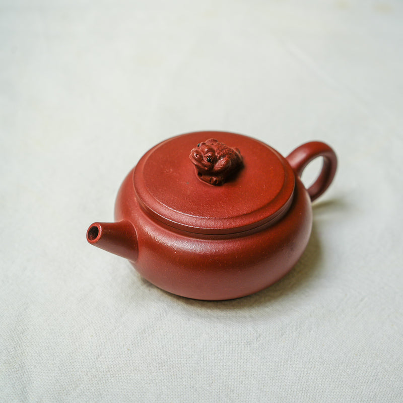 Yixing Hongni Toad Pet Theepot 120ml theeservies Cha Moods
