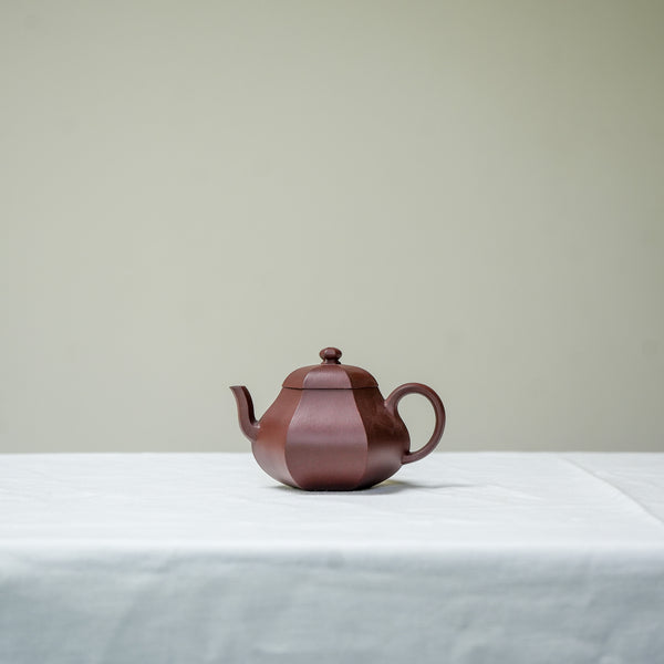 Six-Faceted Pear-Shaped Yixing Zisha Teapot 130ml Teapot- Cha Moods
